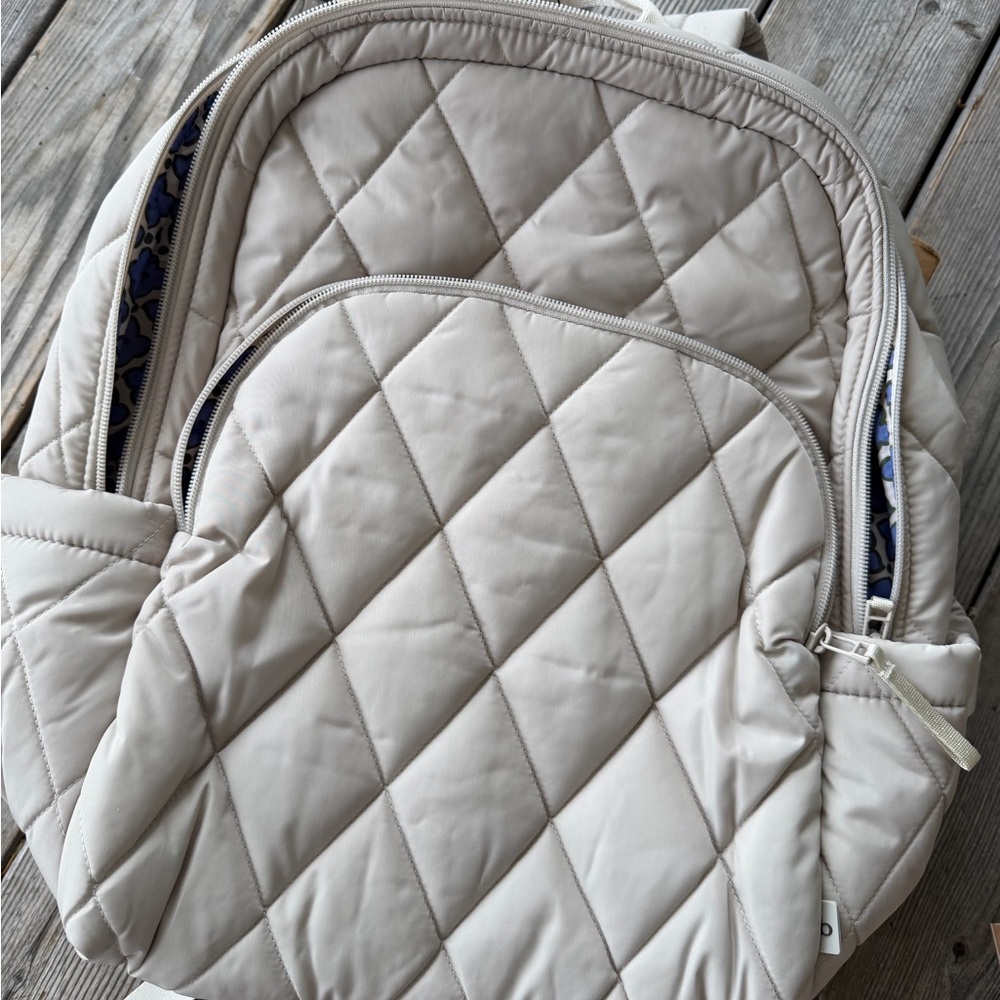 Vera Bradley ~ ‎ "Pumice Stone" ~ Essential Large Backpack New $195 - Picture 7 of 8